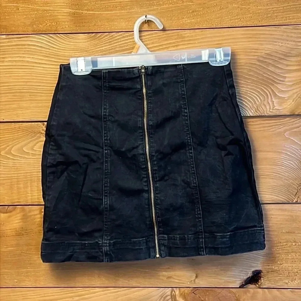 BDG UO Womens Denim skirt black Md mini zippered party casual streetwear Y2K